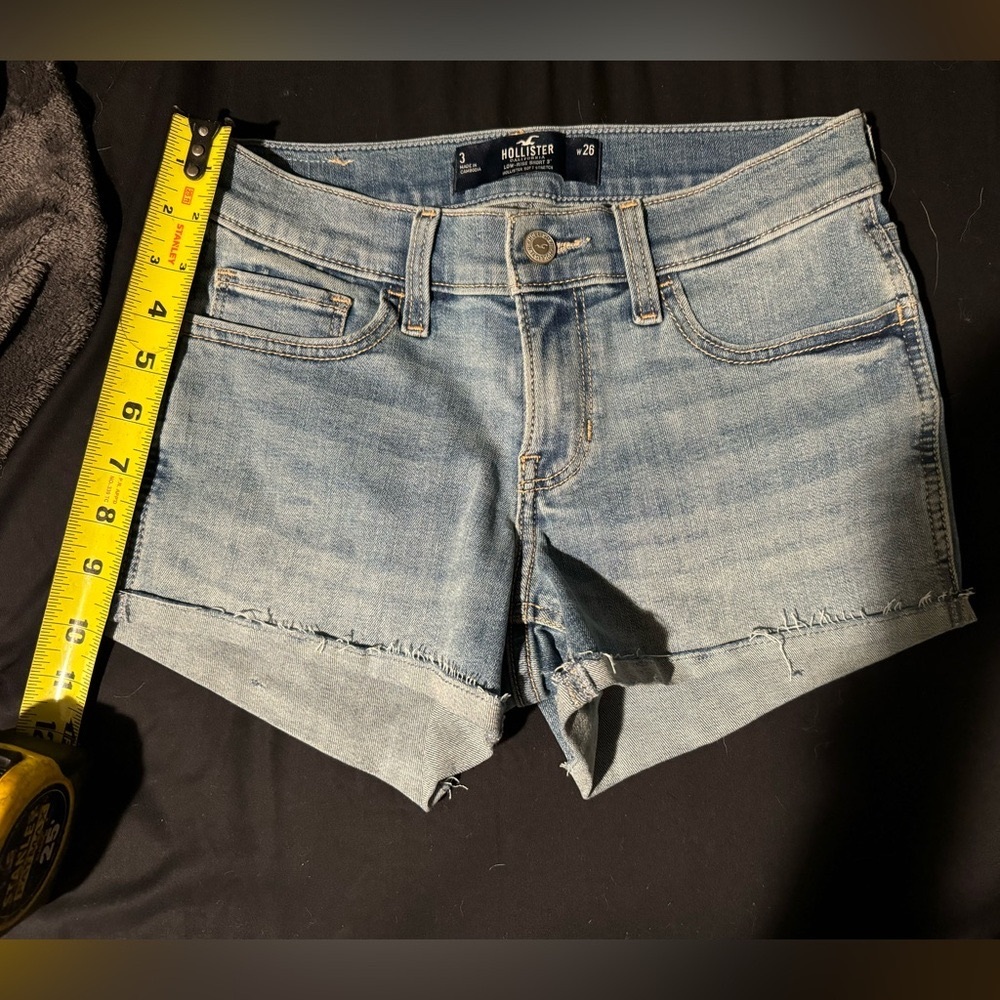 🆕NWT!! Hollister low-rise Jean shorts size 3!😊 - Picture 10 of 12